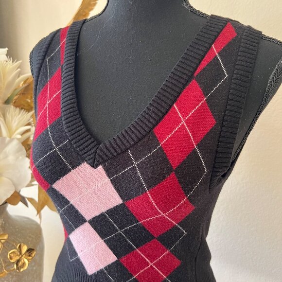 Cropped Argyle Knit Deep V-Neck Thick Sweater Vest Black Red Pink XS - Picture 2 of 6